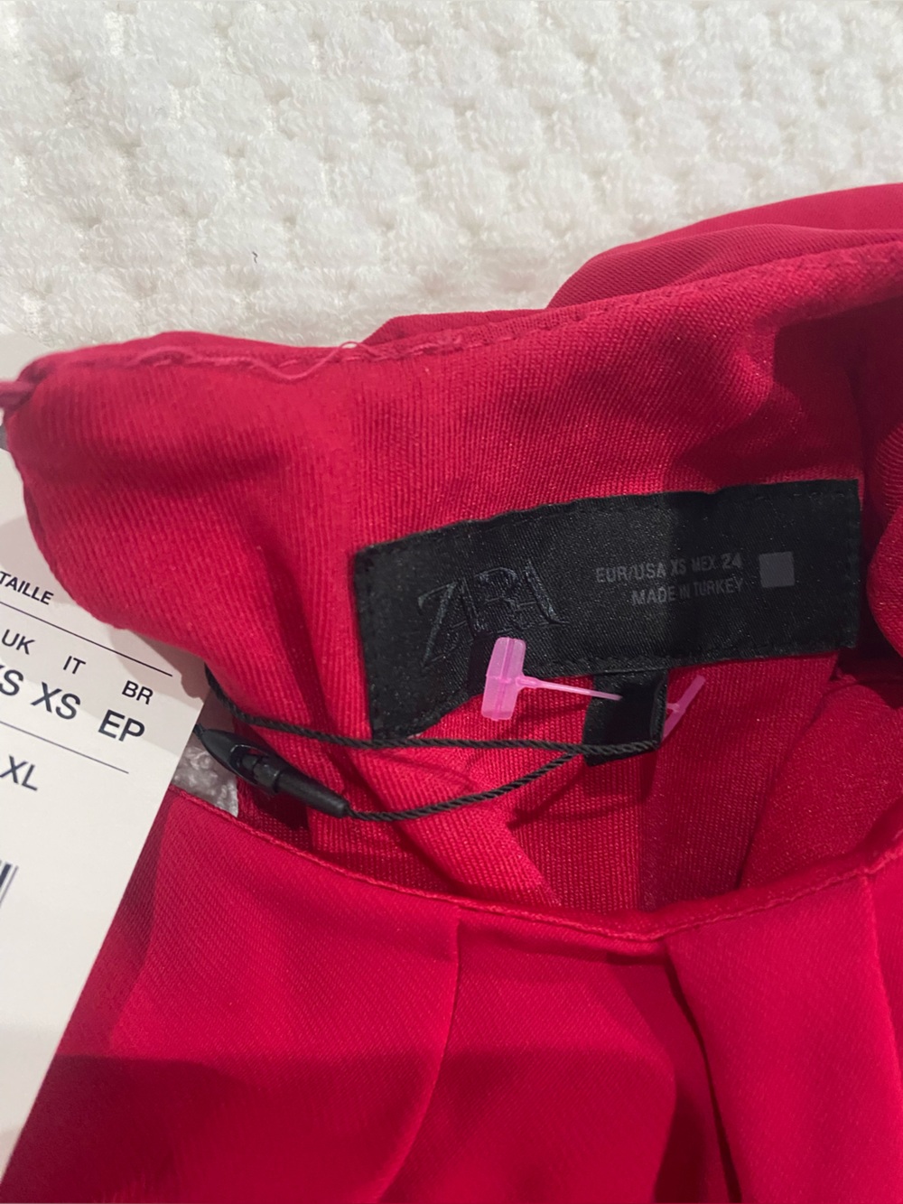 Women’s Red Sleeveless Romper - Picture 5 of 9